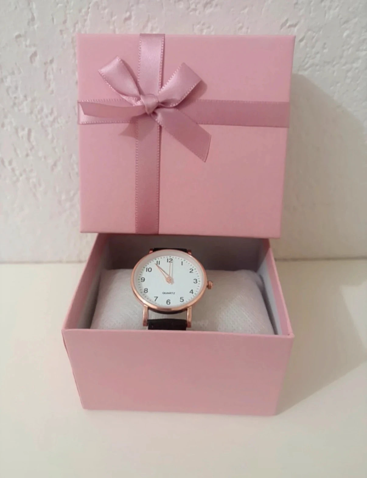 Elegante Reloj de Cuarzo Minimalista – Correa Negra y Caja Dorado Rosa – photo 2